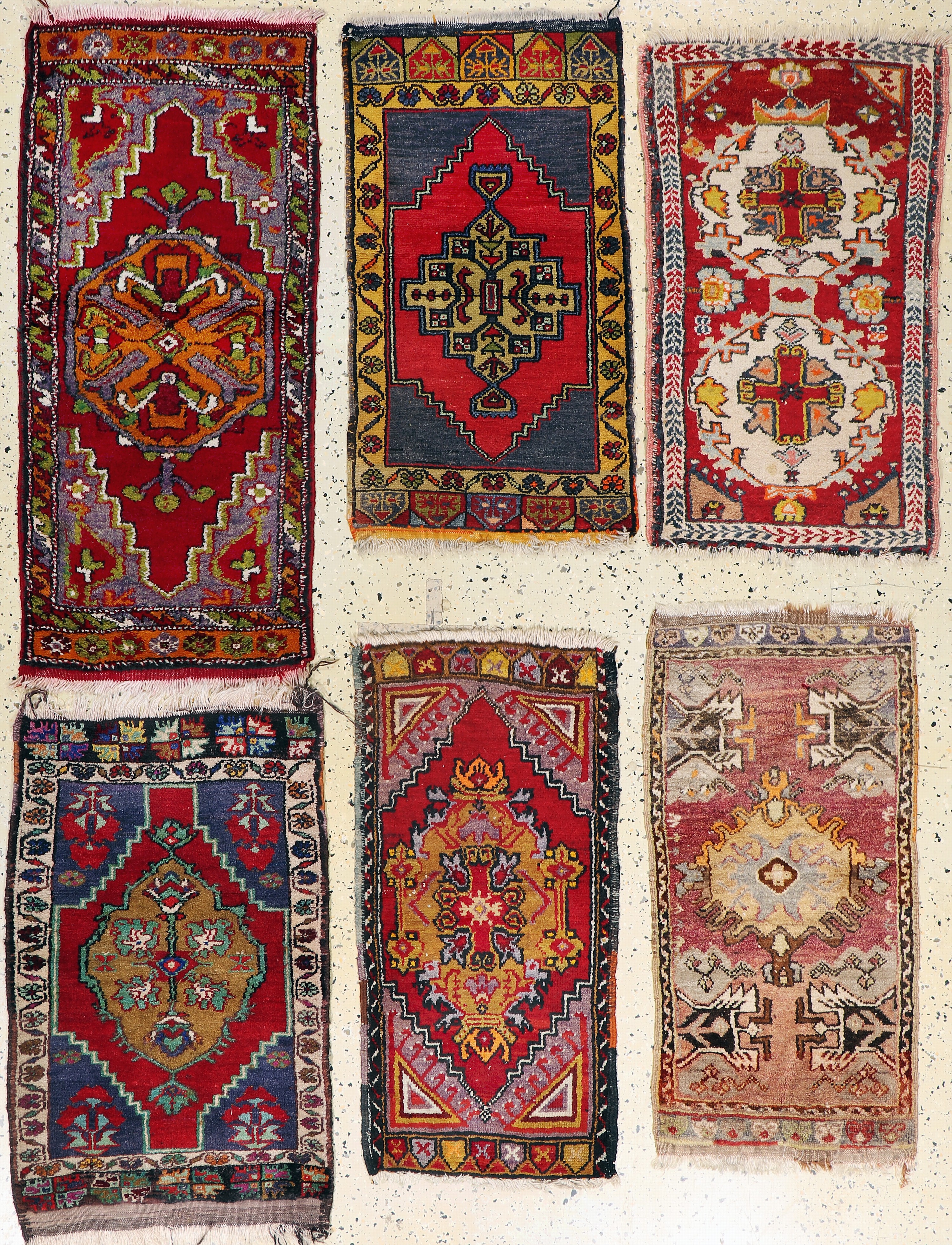 Image 27146657 - 6 Lots Yastik, Türkei, Anfang 20.Jhd, Wolleauf Wolle, ca. 120 x 54 cm, EHZ: 2-3 ...