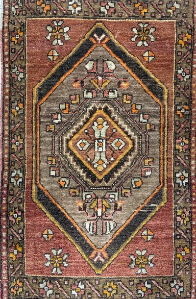 27146655i - 6 Lots Yastik, Türkei, Anfang 20.Jhd, Wolleauf Wolle, ca. 100 x 50 cm, EHZ: 2-3 ...