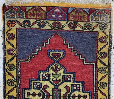 27146657d - 6 Lots Yastik, Türkei, Anfang 20.Jhd, Wolleauf Wolle, ca. 120 x 54 cm, EHZ: 2-3 ...