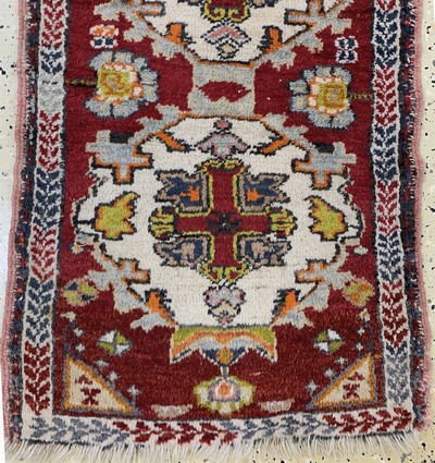 27146657h - 6 Lots Yastik, Türkei, Anfang 20.Jhd, Wolleauf Wolle, ca. 120 x 54 cm, EHZ: 2-3 ...