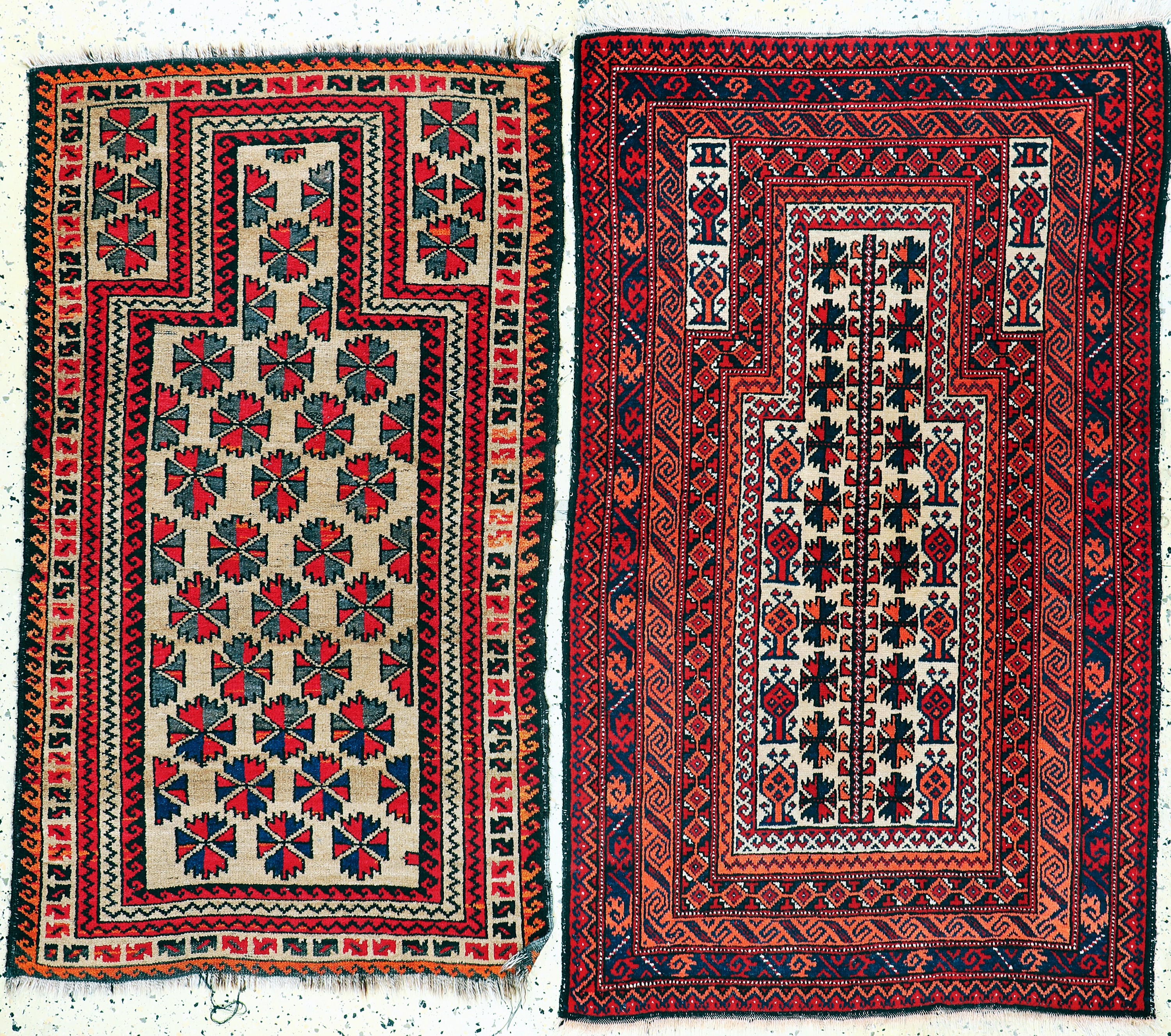 Image 27147068 - 2 Lots Gebetsteppiche, Belutsch, Afganistan, Anfang 20.Jhd, Wolle auf Wolle, ca. 145 x ...