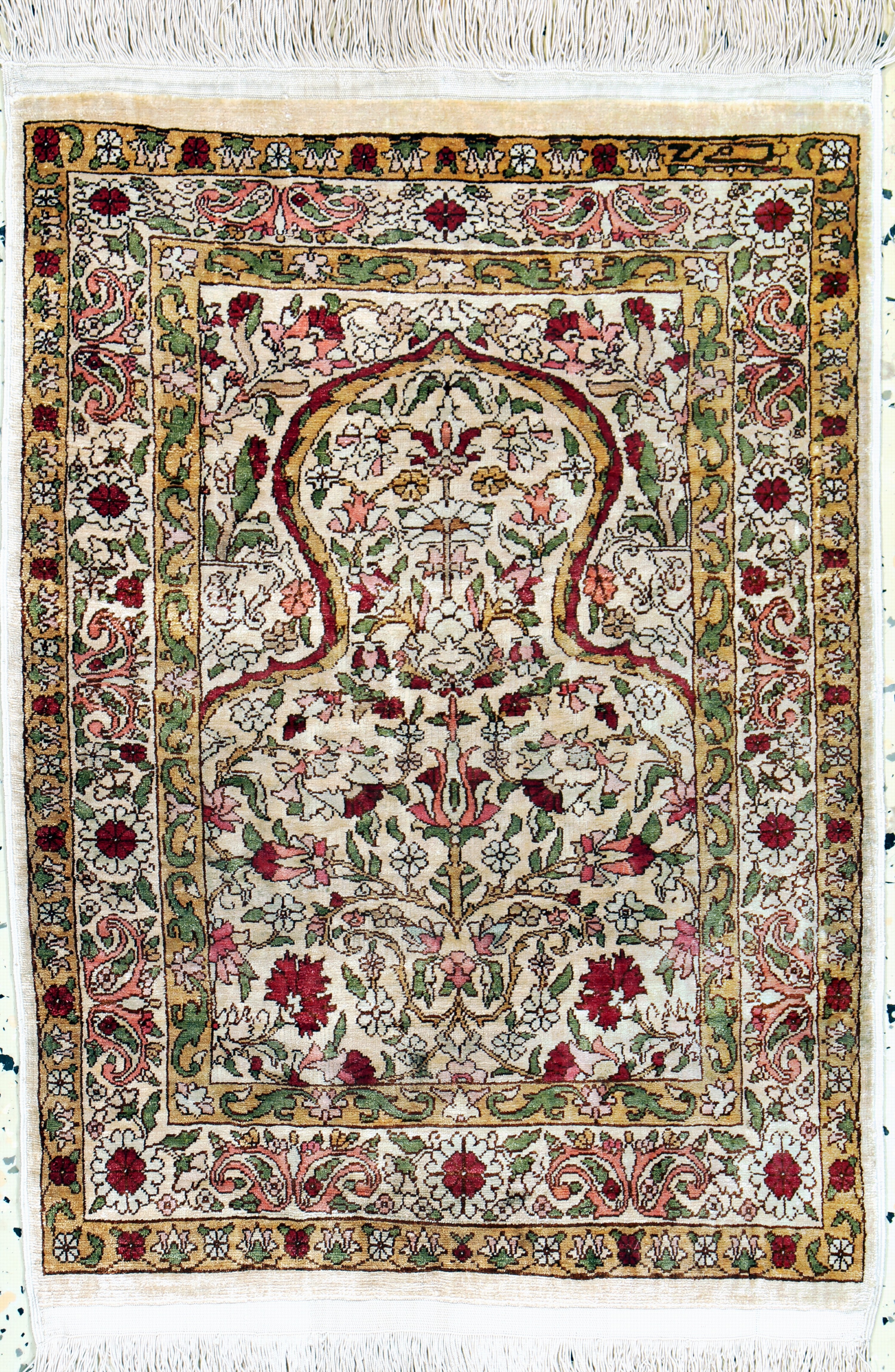 Image 27147090 - Hereke Seide fein signiert, Türkei, Mitte 20.Jhd, reine Naturseide, ca. 57 x 42 cm, ...