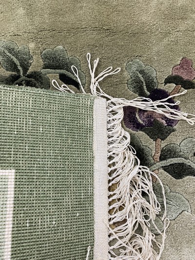 27147074h - 2 Lots Seidenteppiche, China, Ende 20.Jhd, reine Naturseide, ca. 125 x 70 cm, EHZ: 2 ...