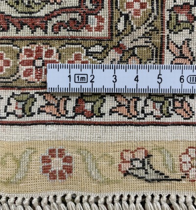 27147079e - Hereke Seide fein, China, Ende 20.Jhd, reine Naturseide, ca. 160 x 92 cm, ca. 1,0 Mio. ...