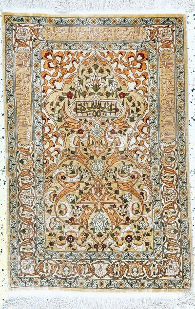 Image Hereke Seide fein signiert, Türkei, Mitte 20.Jhd, reine Naturseide, ca. 93 x 62 cm, ...