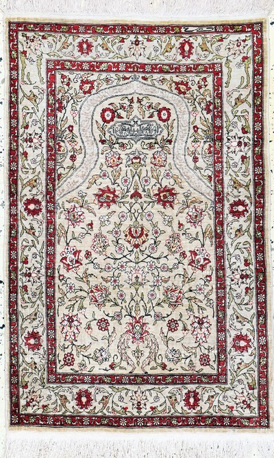 Image Hereke Seide fein Türkei, signiert´Özipek´,Mitte 20.Jhd, reine Naturseide, ca. 92 x ...