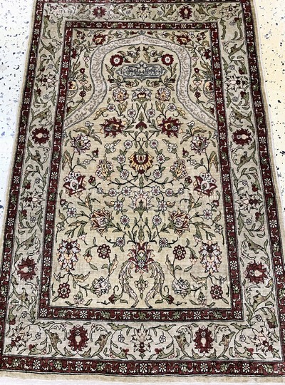 27147089d - Hereke Seide fein Türkei, signiert´Özipek´,Mitte 20.Jhd, reine Naturseide, ca. 92 x ...