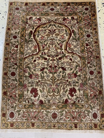 27147090c - Hereke Seide fein signiert, Türkei, Mitte 20.Jhd, reine Naturseide, ca. 57 x 42 cm, ...