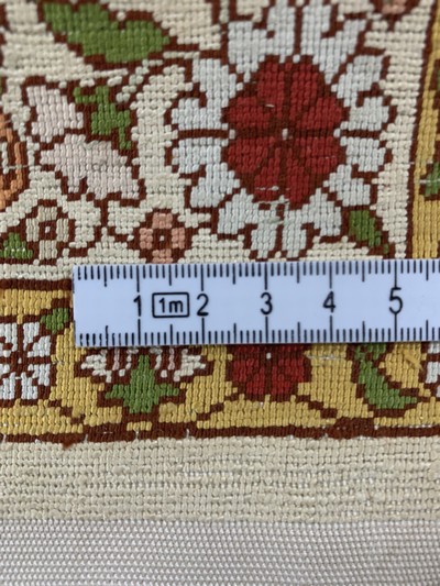 27147090e - Hereke Seide fein signiert, Türkei, Mitte 20.Jhd, reine Naturseide, ca. 57 x 42 cm, ...