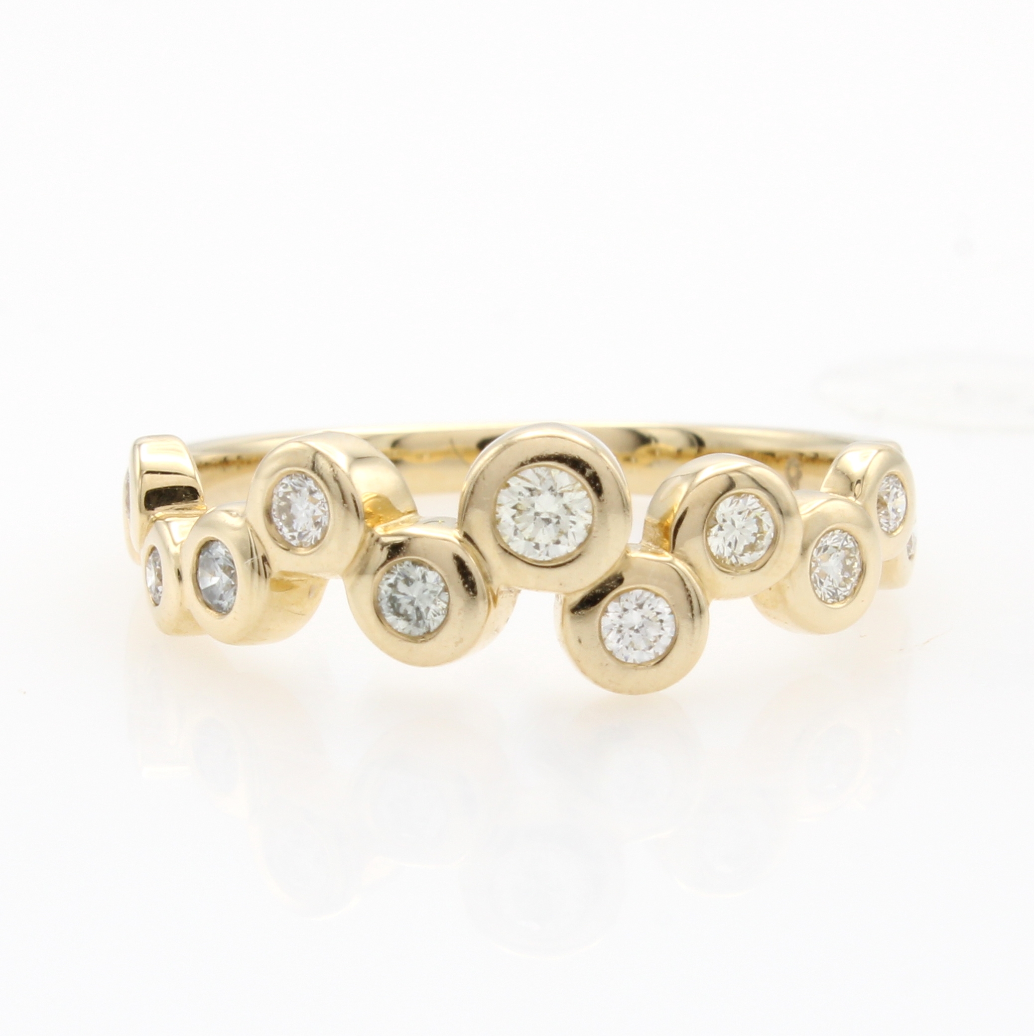 Image 27147156 - Ring mit Brillanten, GG 585/000, 11 Brill. versetzt gef. zus. ca. 0.30 ct ...