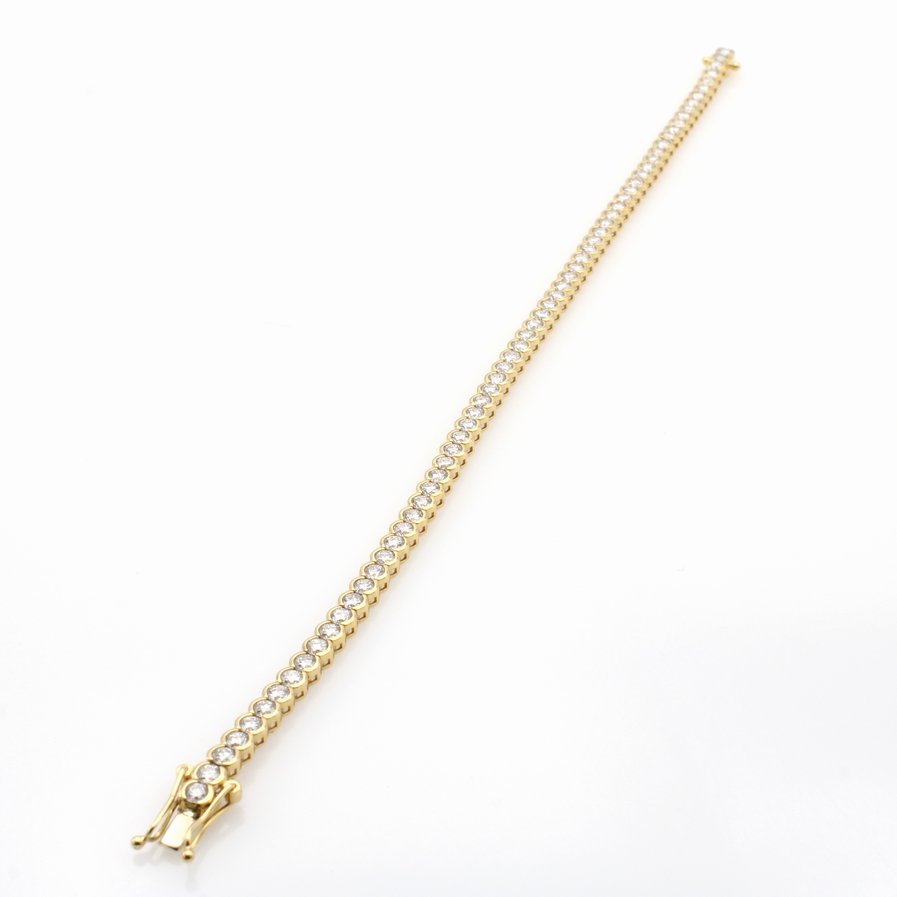 Image 27147223 - Tennisarmband mit Brillanten, GG 750/000, 69Brill. zus. ca. 4.47 ct feines Weiß/si in ...