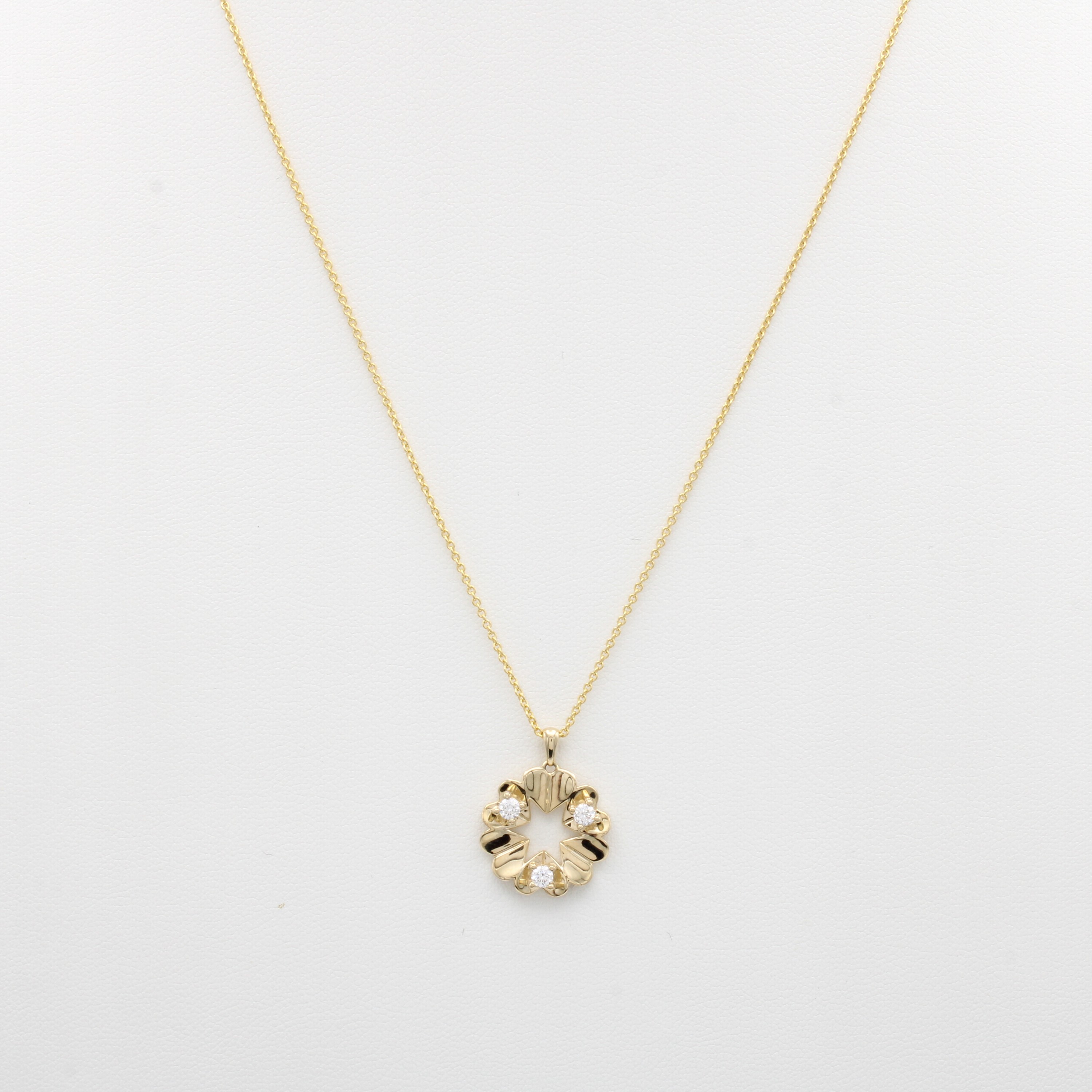 Image 27147239 - Anhänger ´Herze´ mit Brillanten an Kette, GG 585/000, Herze im Kreis angeordnet u. z.T. ...