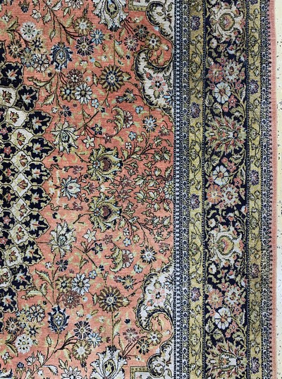 27147431e - Ghom Seide, Persien, Mitte 20.Jhd, reine Naturseide, ca. 335 x 212 cm, EHZ: 3 ...