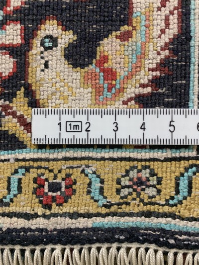 27147432e - Ghom Seide, Persien, Mitte 20.Jhd, reine Naturseide, ca. 157 x 110 cm, EHZ: 3 ...