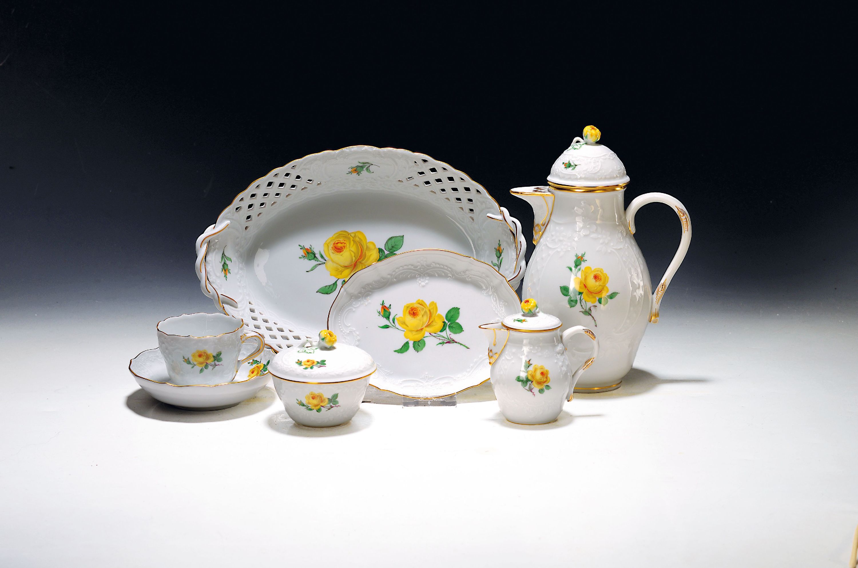 Image 27148029 - Mokkaservice gelbe Rose, Meissen, nach 1945, 2. Wahl, Porzellan, Reliefzier, Goldkante, ...