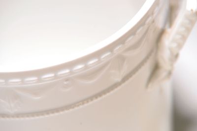 27148068b - 12 table objects Kurland, KPM, Berlin, after 1945, white porcelain, 8 half-moon plates ...