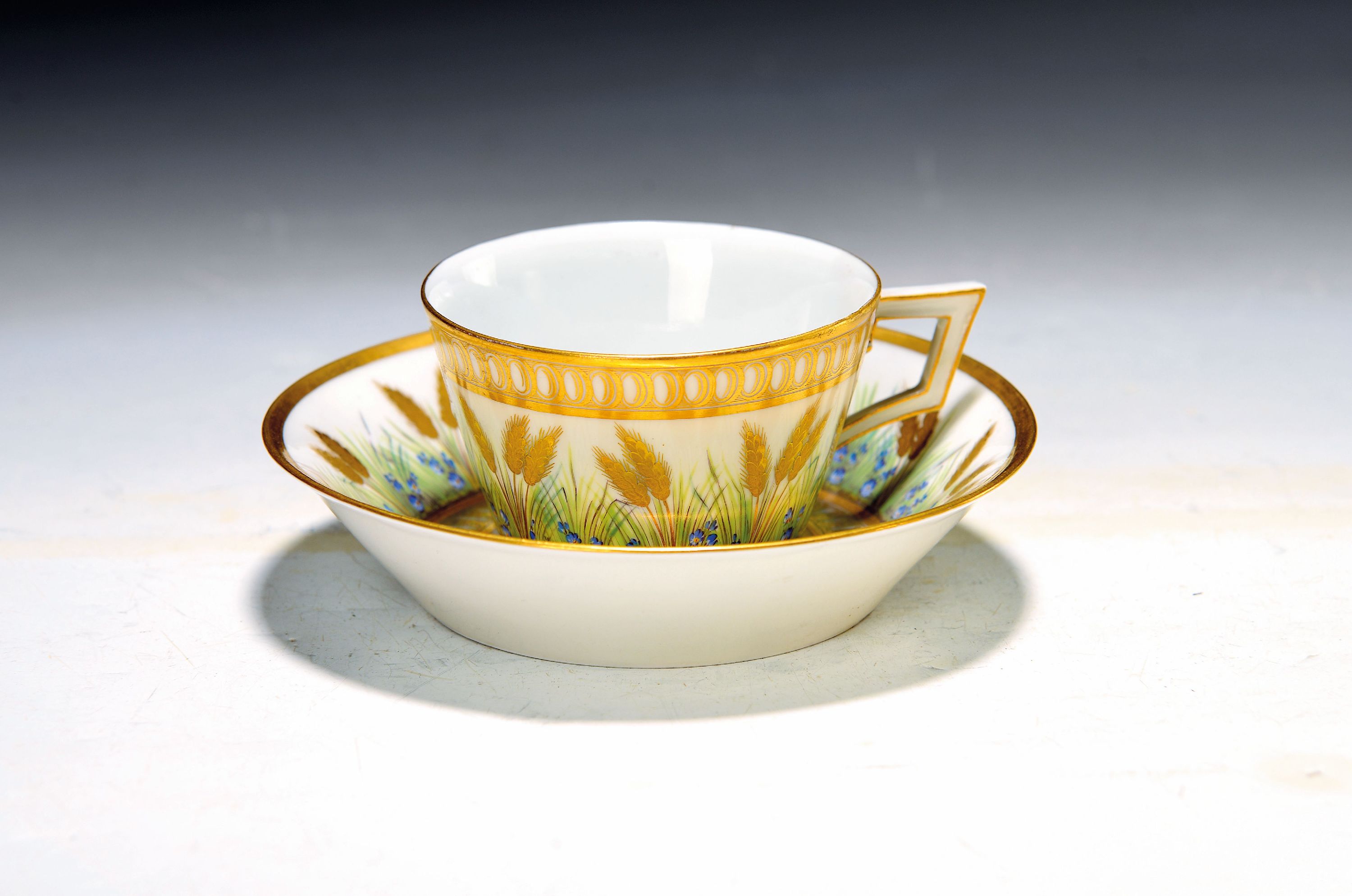 Image 27148138 - Tasse mit Untertasse, KPM Berlin, Anfang 20.Jh., feine polychrome Bemalung von ...