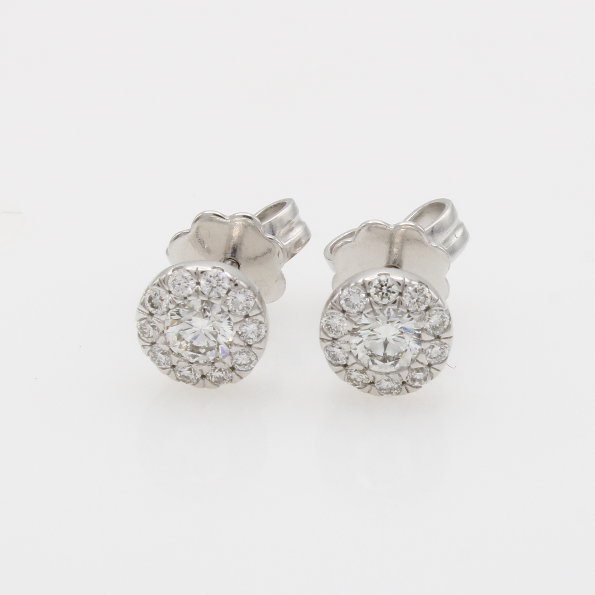 Image 27148148 - Paar Ohrstecker mit Brillanten, WG 585/000, Brill. zus. ca. 0.50 ct Weiß/si, runde Form ...