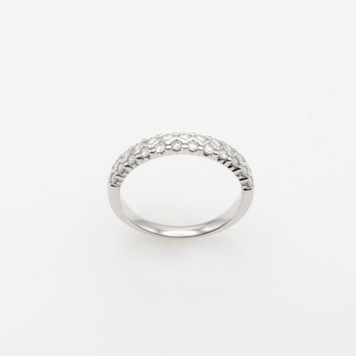 27148124a - Ring mit Brillanten, WG 585/000, 25 Brill. in 2 Reihen versetzt gef. zus. ca. 0.50 ct ...