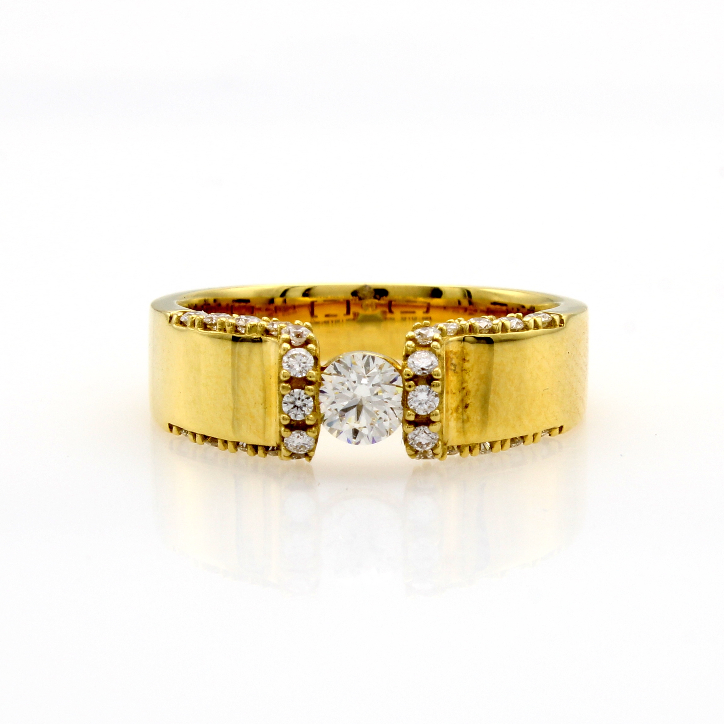 Image 27148824 - Ring mit Brillanten, GG 750/000, Solitär u. Besatzbrill. (z.T. seitl. gef.) zus. ca. ...