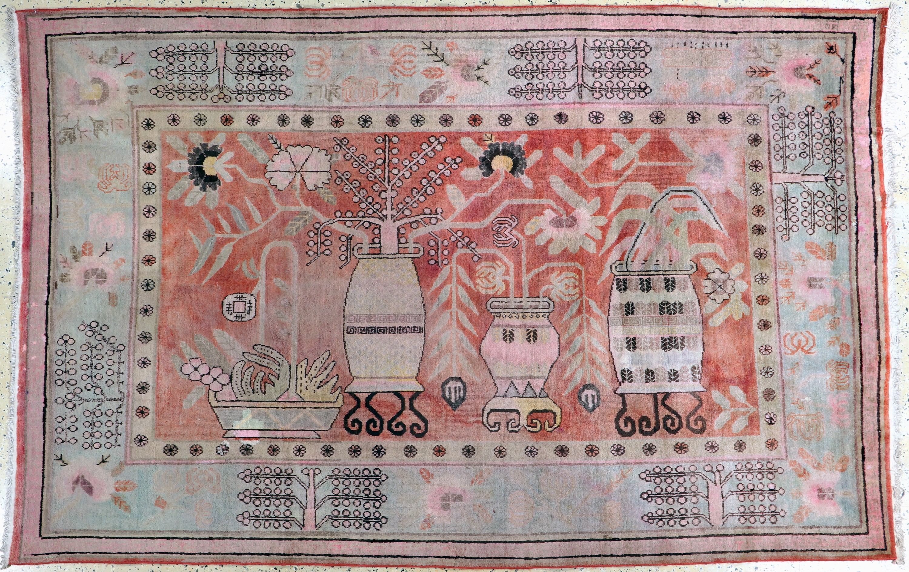 Image 27149084 - Khotan alt, Torkestan, Anfang 20.Jhd, Wolleauf Baumwolle, ca. 265 x 172 cm, EHZ: ...