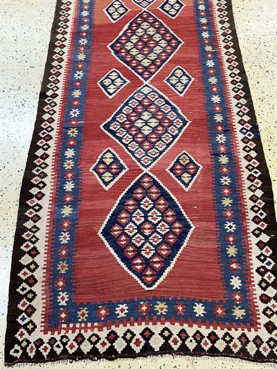27149035e - Bidjar Kelim alt, Persien, Anfang 20.Jhd, Wolle auf Baumwolle, ca. 330 x 107 cm, EHZ: 2 ...