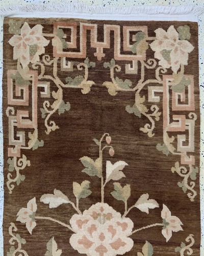 27149053a - Tibet, Mitte 20.Jhd, Wolle auf Baumwolle, ca. 180 x 90 cm, EHZ: 2 Schätzpreis: 400, - ...