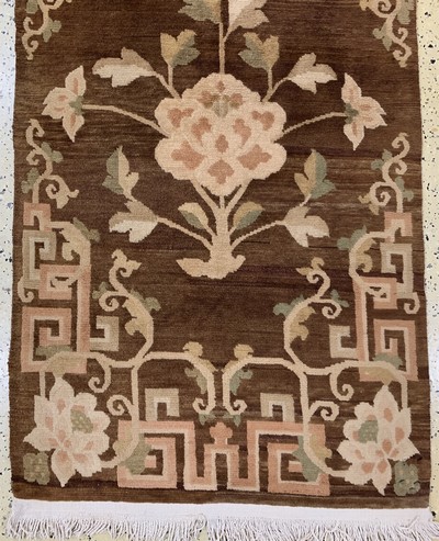 27149053b - Tibet, Mitte 20.Jhd, Wolle auf Baumwolle, ca. 180 x 90 cm, EHZ: 2 Schätzpreis: 400, - ...