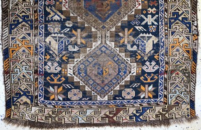 27149057b - Kazak antik, Kaukasus, 19.Jhd, Wolle auf Wolle, ca. 130 x 100 cm, EHZ: 4 Schätzpreis: ...