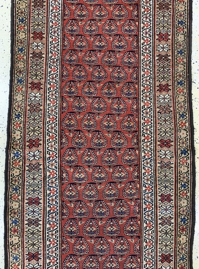 27149080b - Kordi´Dorfteppich´antik, Persien, um 1900, Wolle auf Baumwolle, ca. 353 x 98 cm, EHZ: ...