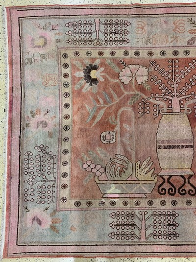 27149084c - Khotan alt, Torkestan, Anfang 20.Jhd, Wolleauf Baumwolle, ca. 265 x 172 cm, EHZ: ...