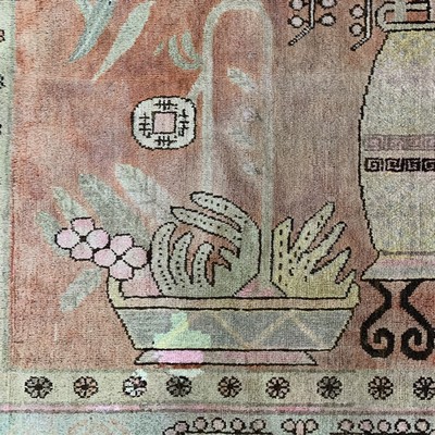 27149084f - Khotan alt, Torkestan, Anfang 20.Jhd, Wolleauf Baumwolle, ca. 265 x 172 cm, EHZ: ...