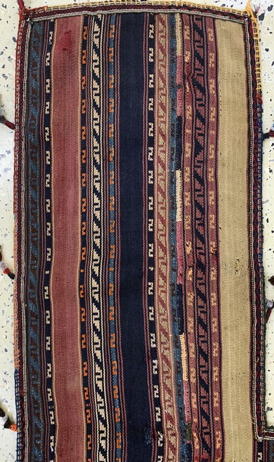 27149098a - Nomaden´Pferdedecke´, Persien, Anfang 20.Jhd, Wolle auf Wolle, ca. 200 x 140 cm, EHZ: ...