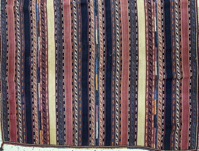 27149098c - Nomaden´Pferdedecke´, Persien, Anfang 20.Jhd, Wolle auf Wolle, ca. 200 x 140 cm, EHZ: ...