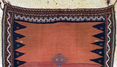 27149099a - Ghaschgai´Sofreh´, Persien, Anfang 20.Jhd, Wolle auf Baumwolle, ca. 130 x 130 cm, EHZ: ...