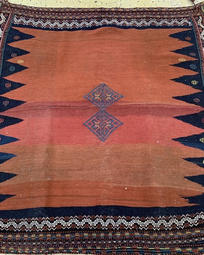27149099d - Ghaschgai´Sofreh´, Persien, Anfang 20.Jhd, Wolle auf Baumwolle, ca. 130 x 130 cm, EHZ: ...