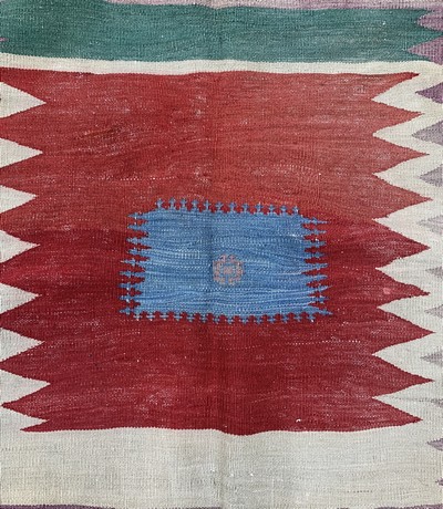 27149101c - Ghaschgai´Sofreh´, Persien, Anfang 20.Jhd, Wolle auf Baumwolle, ca. 115 x 115 cm, EHZ: ...