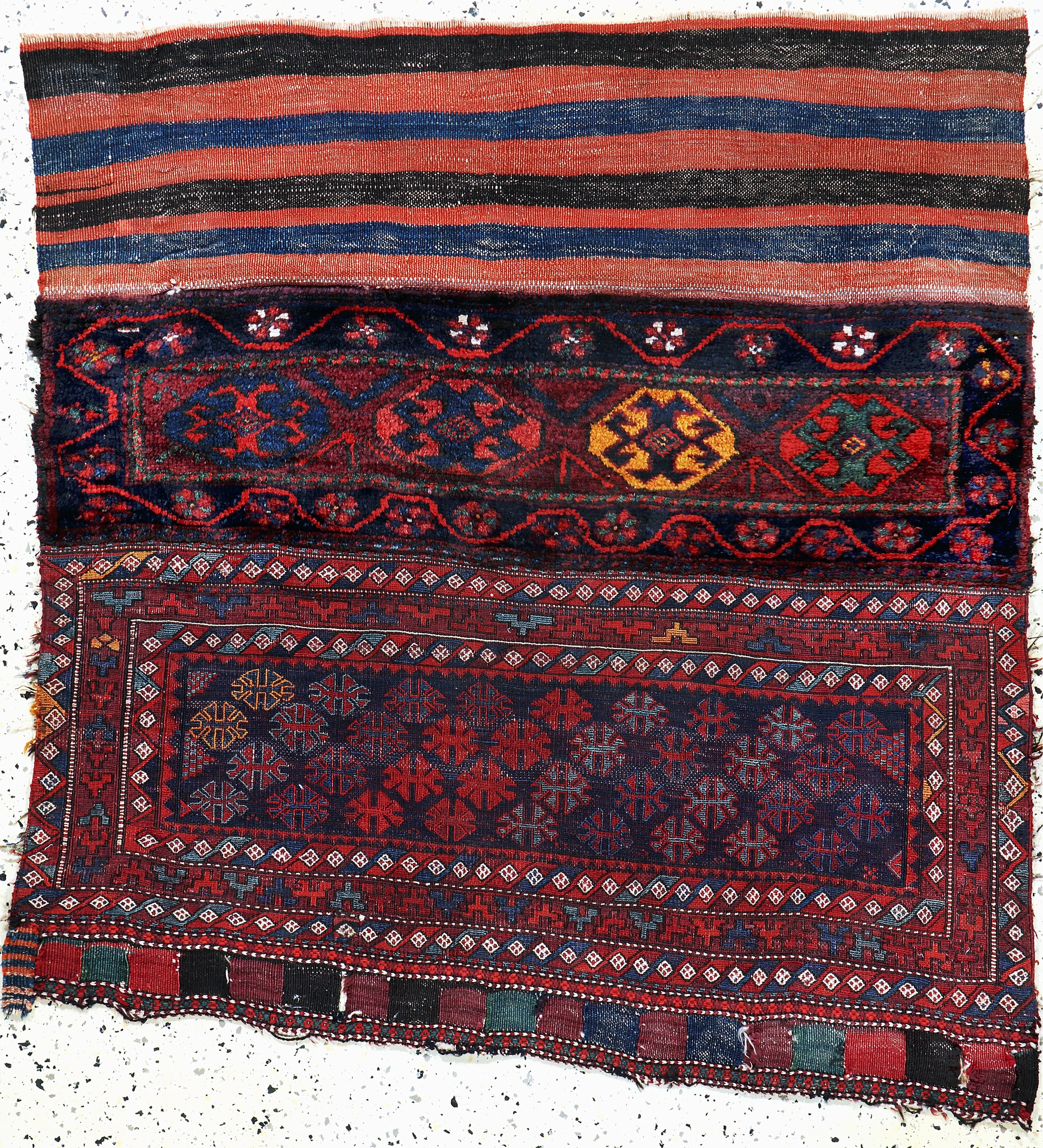 Image 27149287 - Offene Afschar Tasche, Persien, um 1900, Wolle auf Baumwolle, ca. 125 x 120 cm, EHZ: ...