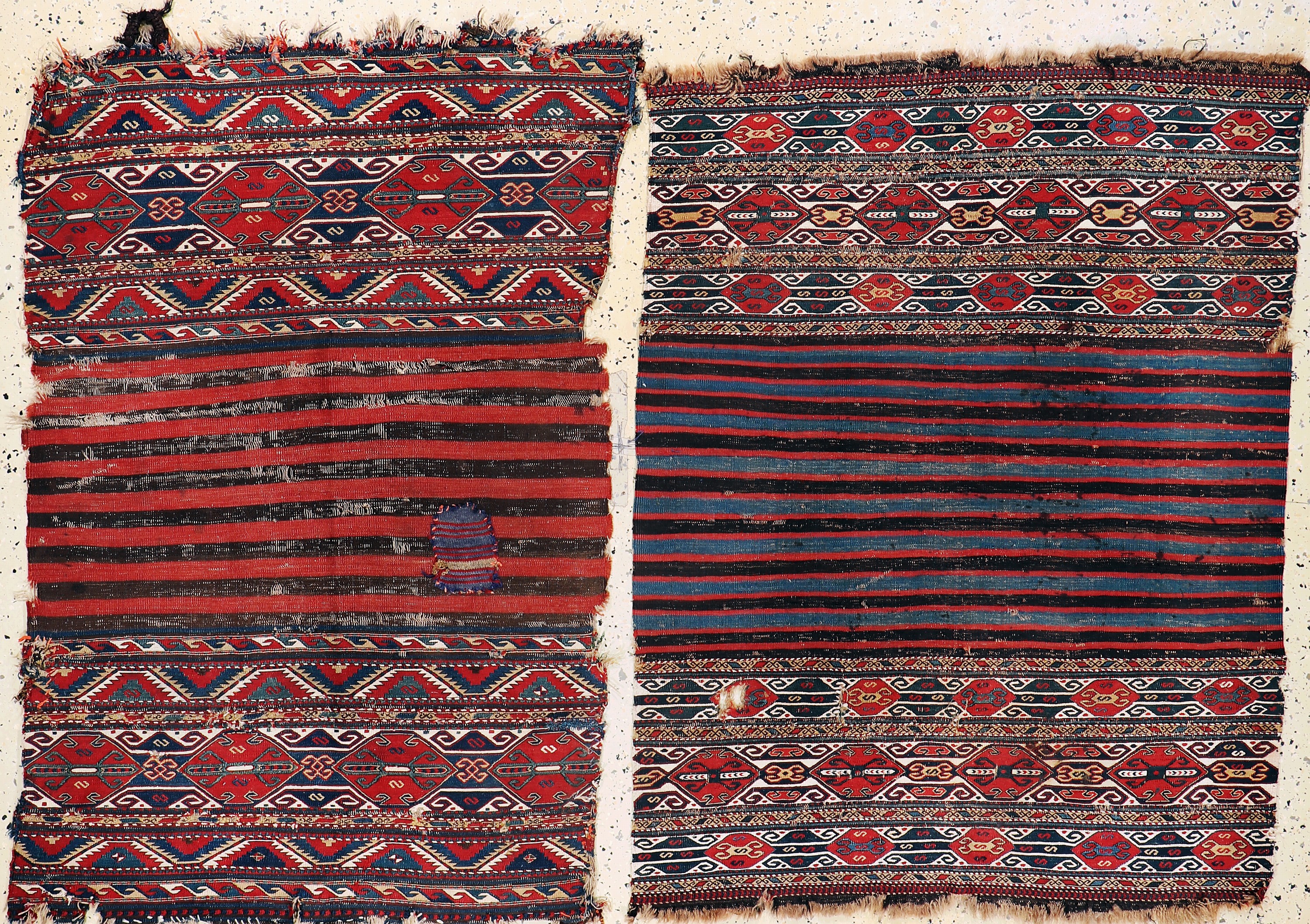 Image 27149288 - 2 Lots Shahsawan Mafraschteile, Persien, um 1900, Wolle auf Wolle, ca. 150 x 105 cm, ...