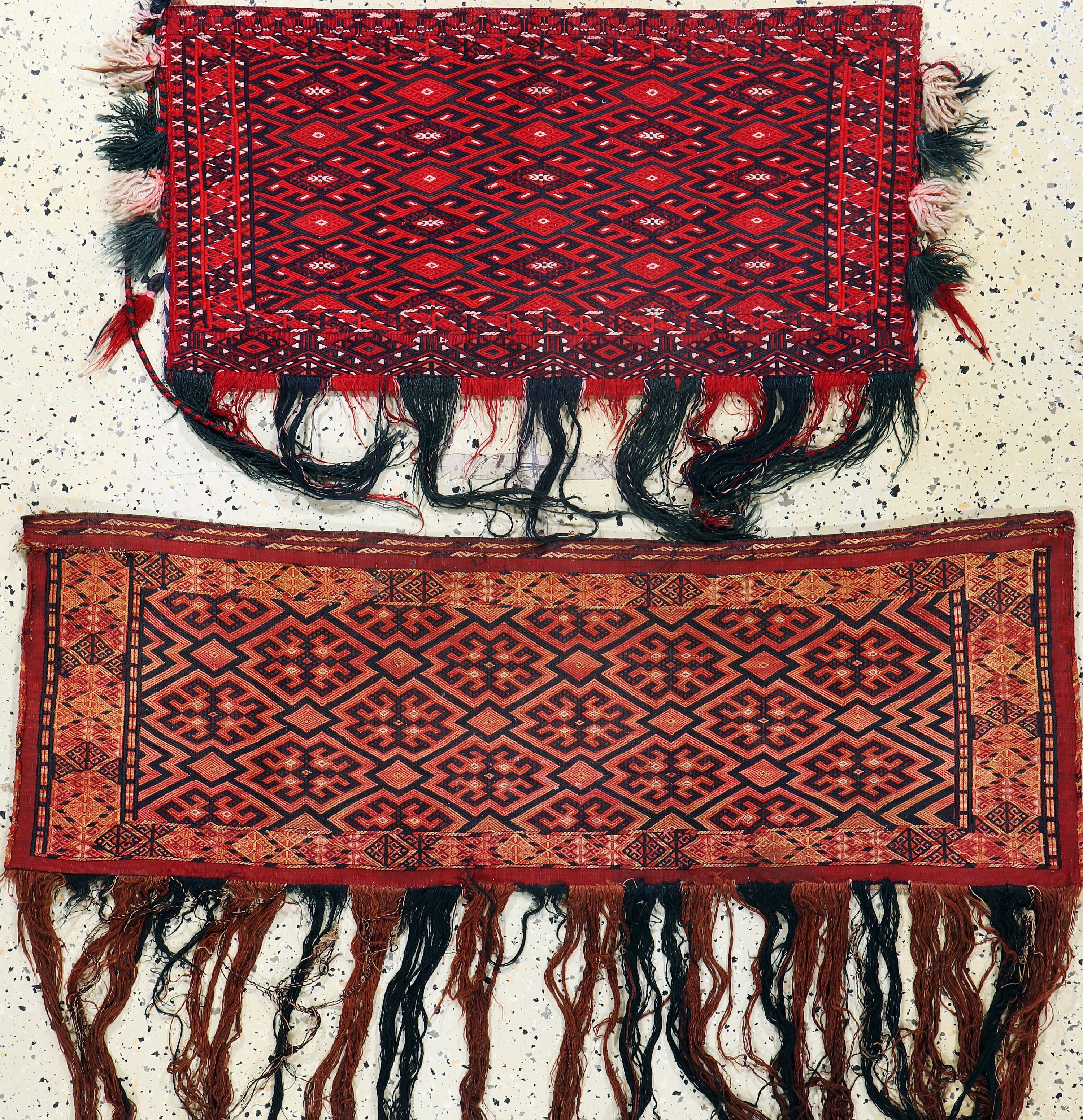 Image 27149295 - 2 Lots Torba, Turkmenistan, Mitte 20.Jhd, Wolle auf Wolle, ca. 120 x 40 cm, EHZ: 2 ...