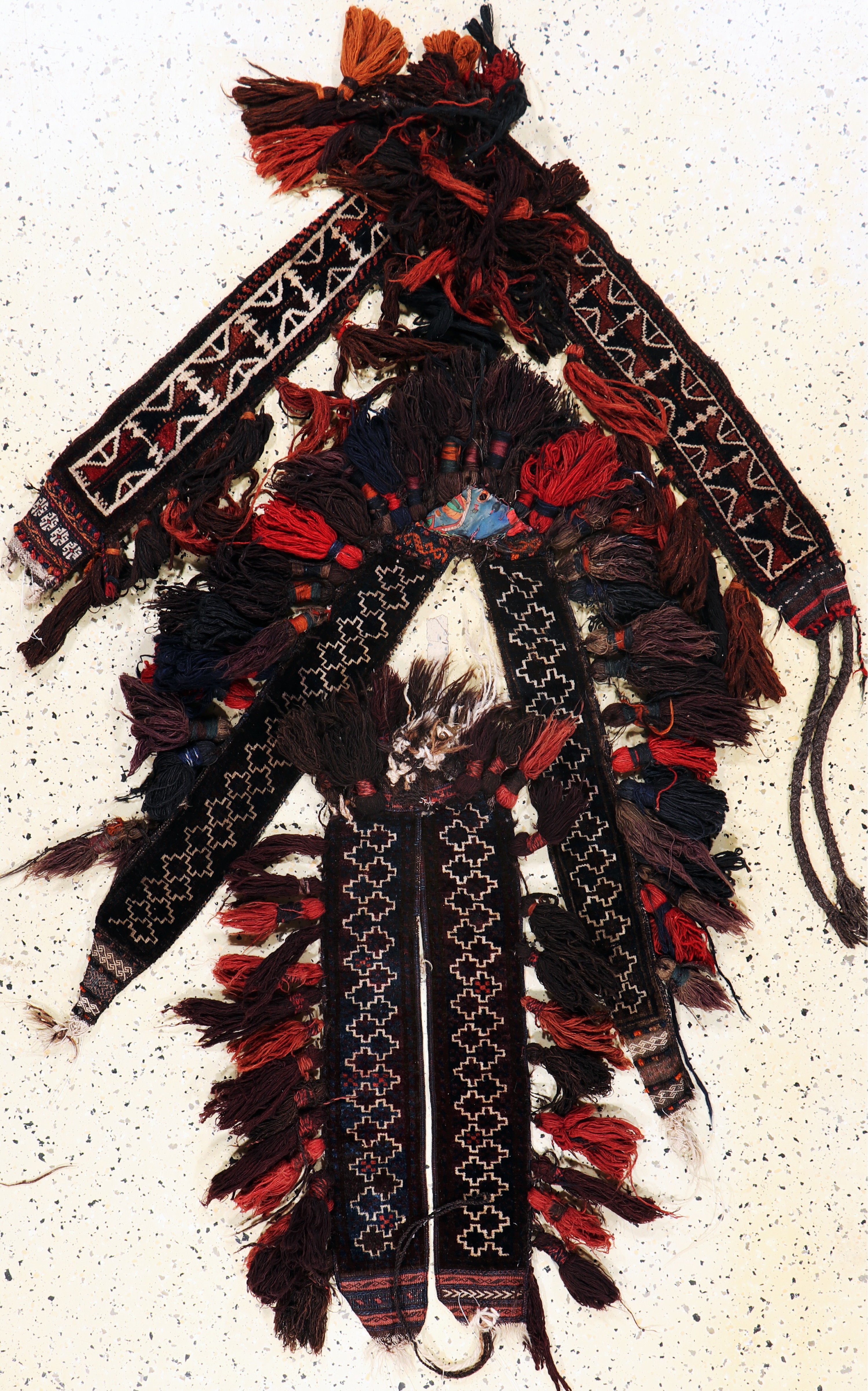 Image 27149298 - 3 Lots Belutsch´Tierschmuck´, Persien, Anfang 20.Jhd, Wolle auf Wolle, ca. 110 x 12 cm, ...