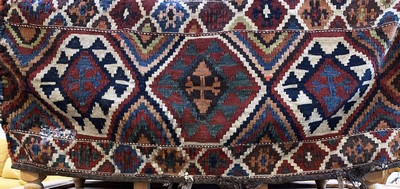 27149282a - Shahsawan´Mafrasch´, Persien, um 1900, Wolle auf Wolle, ca. 110 x 50 x 50 cm, EHZ: 3 ...