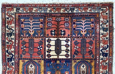 27149313a - Bachtiar alt, Persien, Anfang 20.Jhd, Wolleauf Baumwolle, ca. 235 x 142 cm, EHZ: 2-3 ...