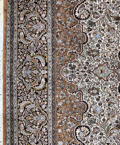 27149320c - Kaschmir, Indien, Ende 20.Jhd, merzerisierte Baumwolle, ca. 360 x 275 cm, ...