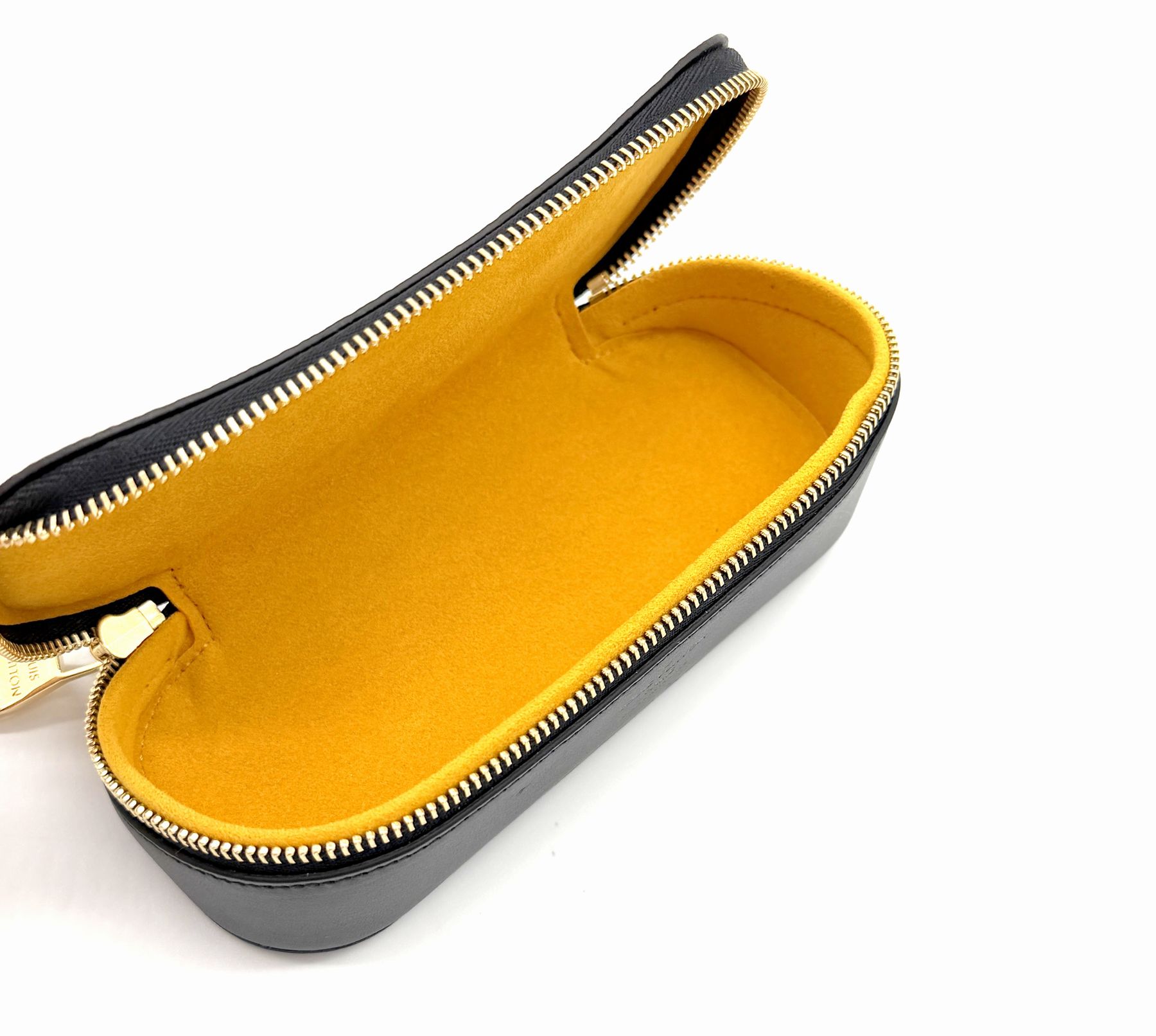 https://archiv.henrys.de/images/271/495/27149530c-1.jpg