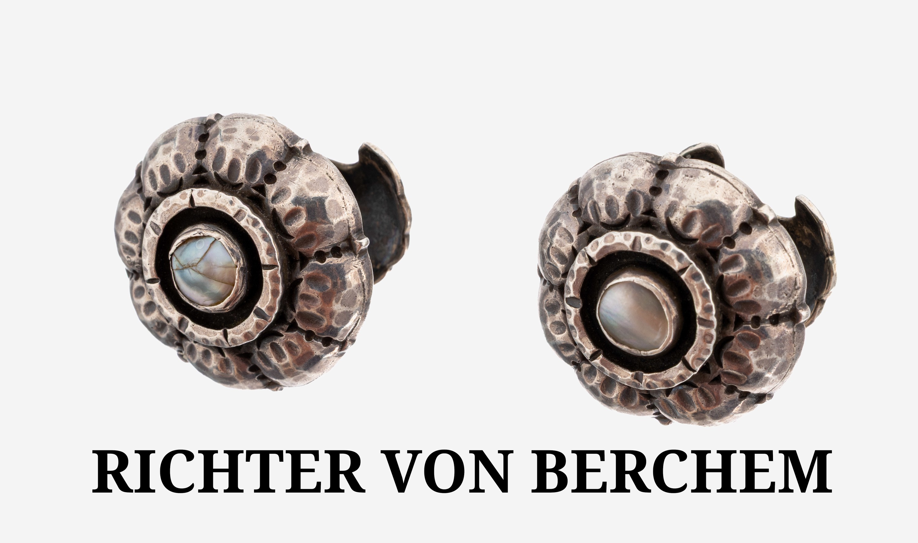 Image 27149539 - Paar RICHTER VON BERCHEM Manschettenknöpfe, 900er Silber, stil. Blütenform, ...