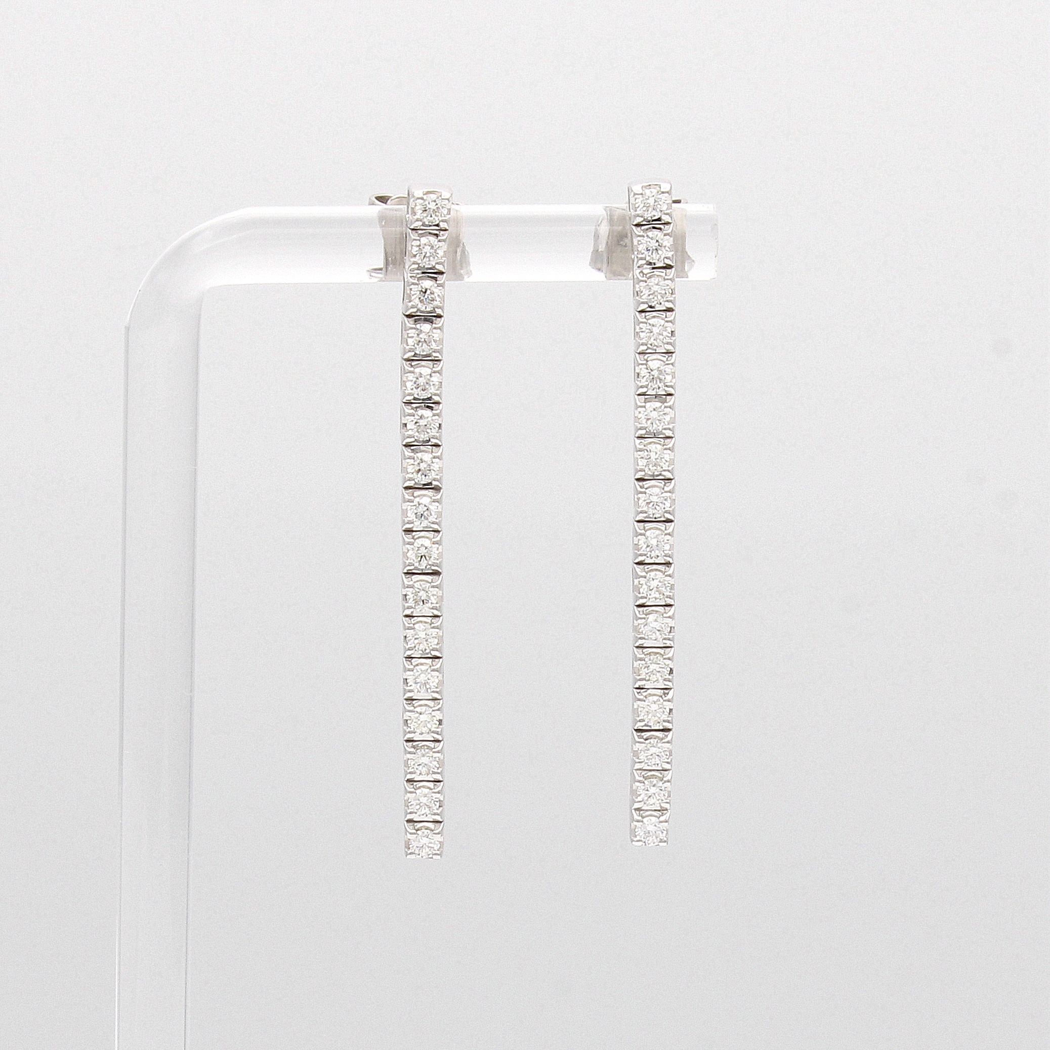 Image 27149592 - Paar Ohrstecker mit Brillanten, WG 585/000, 32 Brill. zus. ca. 1 ct Weiß/lupenr., l. ...