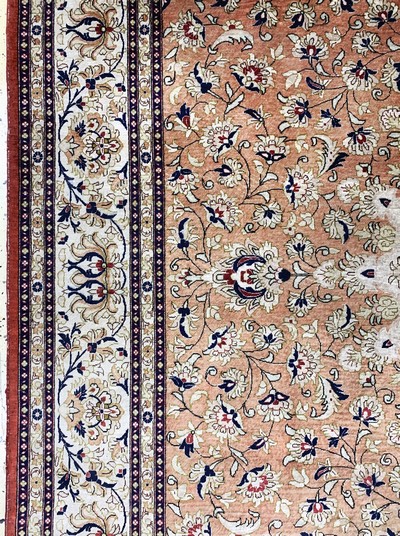 27149594c - Ghom Seide, Persien, Mitte 20.Jhd, reine Naturseide, ca. 300 x 200 cm, verfärbt, EHZ: ...
