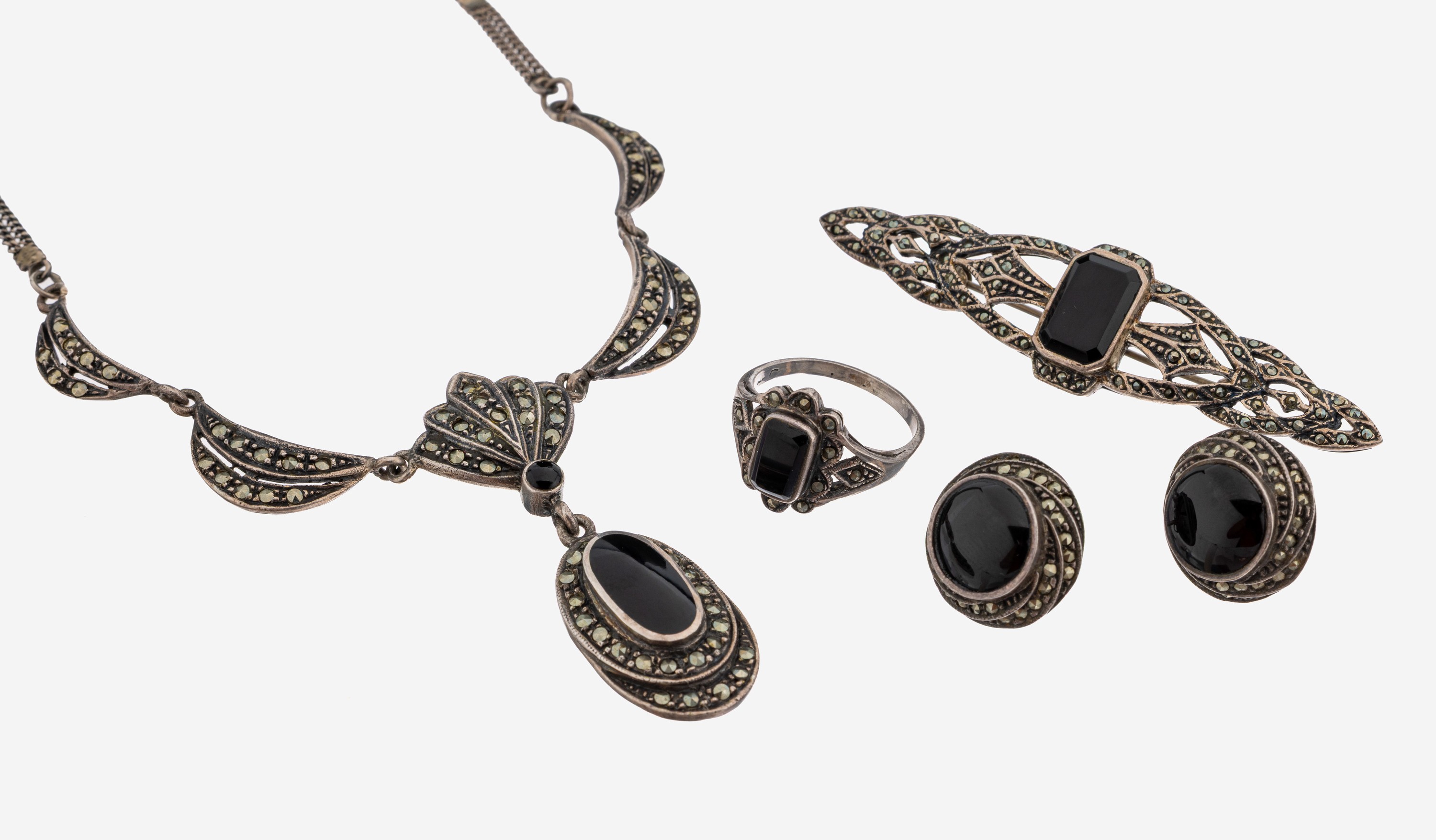 Image 27149785 - Markasit-Onyx-Konvolut, 925er Silber, best. aus: 1 Ring, RW 54, 1 Paar Ohrstecker, 1 ...