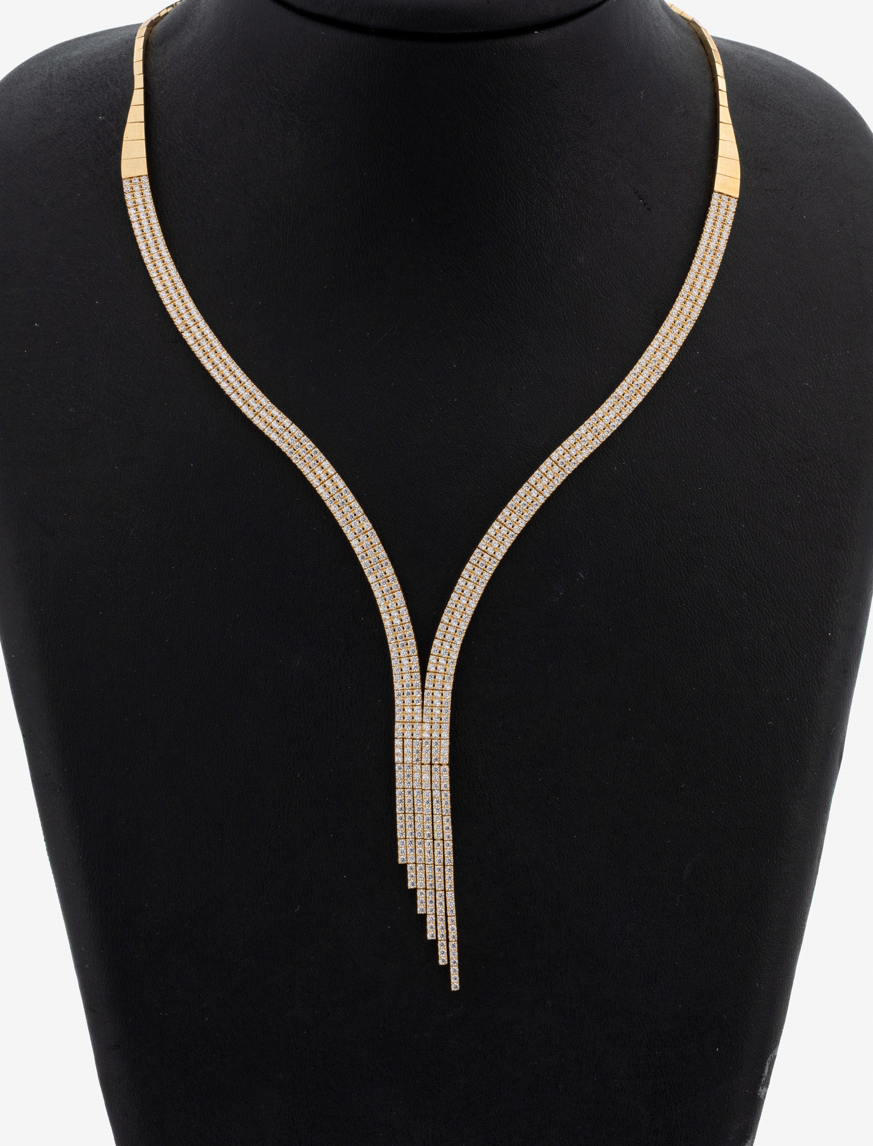 Image 27149806 - Elegantes 14 kt Gold Collier, GG 585/000, mehrreihiges Mittelteil, reicher Besatz aus ...